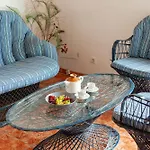 B22 - Rising Sun 2 Bed Flat