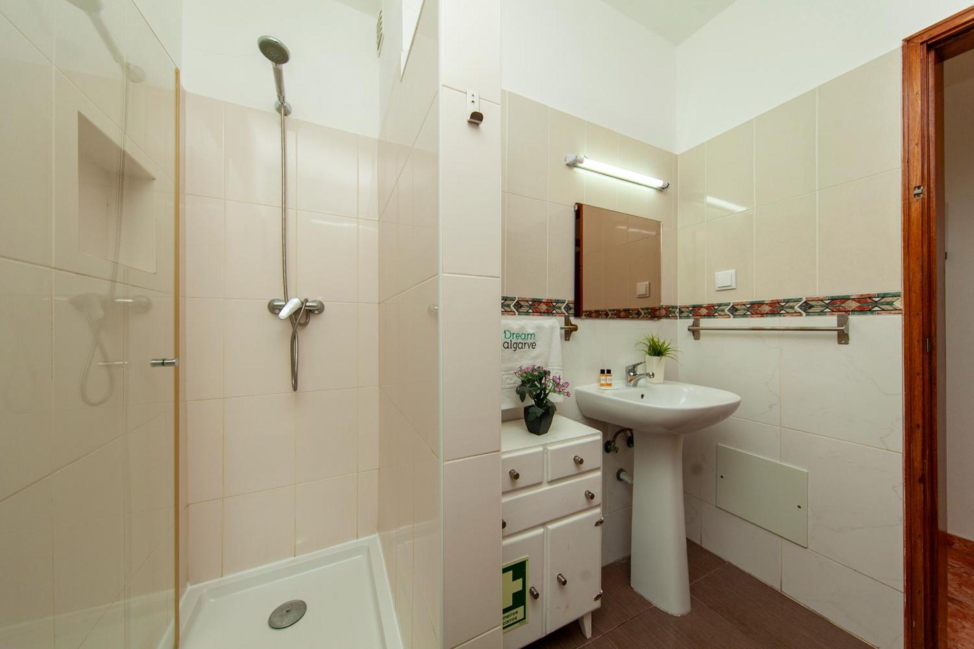 De 60 M2 Com 2 Apartamento
